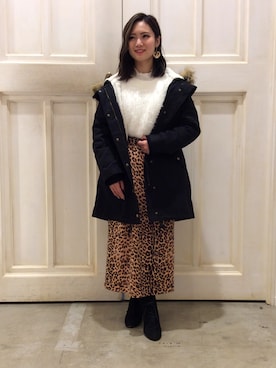 「白ニット」｜「アイテム（モッズコート）」を使った、莉奈さん（レディース・155cm）の冬コーディネート
