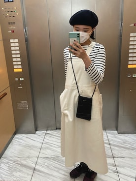 「ワンピース×スニーカー」｜「アイテム（ハンチング/ベレー帽）」を使った、t🥀さん（レディース・164cm）の春コーディネート