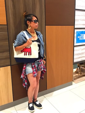 「Keith Haring（キース・ヘリング）のアイテム」を使った、RiNc天童店さん（レディース・161cm）の夏コーディネート