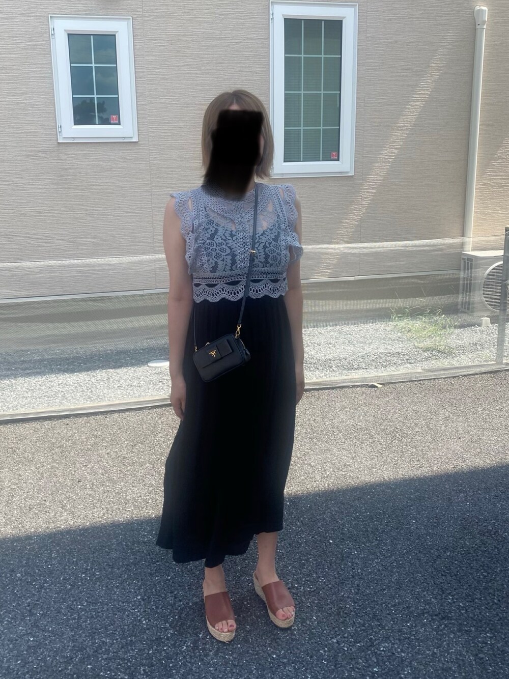 「大人カジュアル、ラクチンコーデ、プチプラ、ロングスカート、高身長女子」｜「fifthの総レースデザインコンパクトトップス（シャツ/ブラウス、グレー系）」を使った、chiさん（レディース・169cm）の秋コーディネートの1枚目の写真