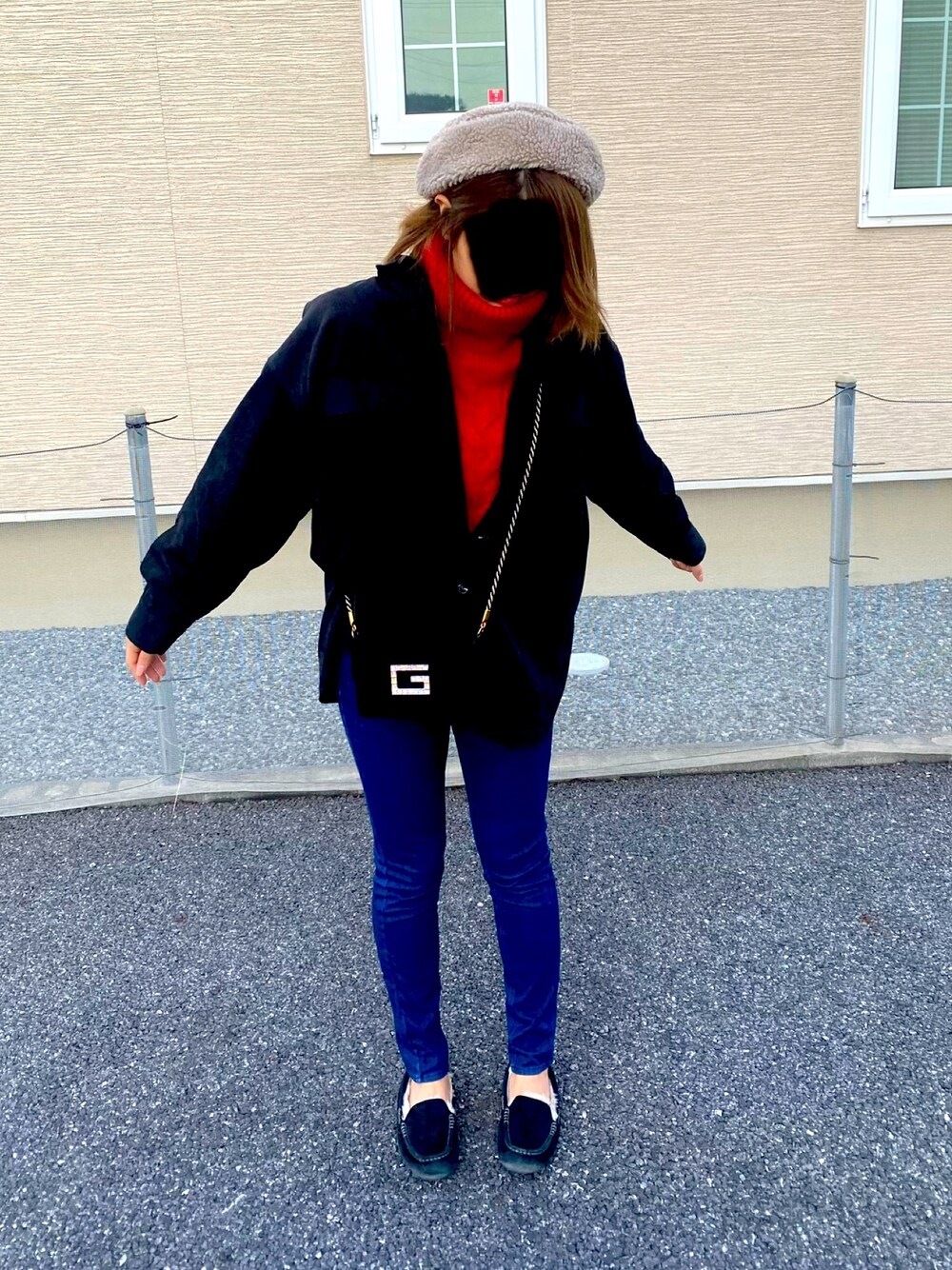 「カジュアルコーデ、休日スタイル、冬、タートルネック、高身長女子、高身長コーデ、肩幅広い族」｜「GUのアイテム（その他アウター、ブラック系）」を使った、chiさん（レディース・169cm）の冬コーディネートの1枚目の写真