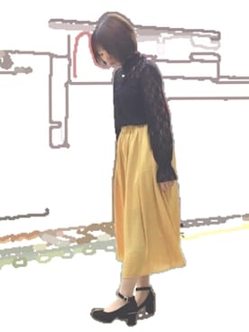 「passage mignon/flaneur（パサージュミニョンフラヌール）のアイテム（アクセサリー）」を使った、高垣さん（レディース・155cm）の秋コーディネート