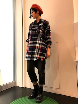 「アイテム（ハンチング/ベレー帽）」を使った、14+ 神戸ハーバーランドUMIE店 スタッフさん（レディース・167cm）の夏コーディネート