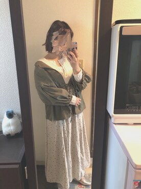 「シルバーシューズ」｜「アイテム（デニムジャケット）」を使った、つさん（レディース・157cm）の春コーディネート