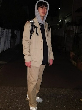 「チノ」｜「アイテム（ジャケット/アウター）」を使った、けんじ さんさん（メンズ・165cm）の春コーディネート