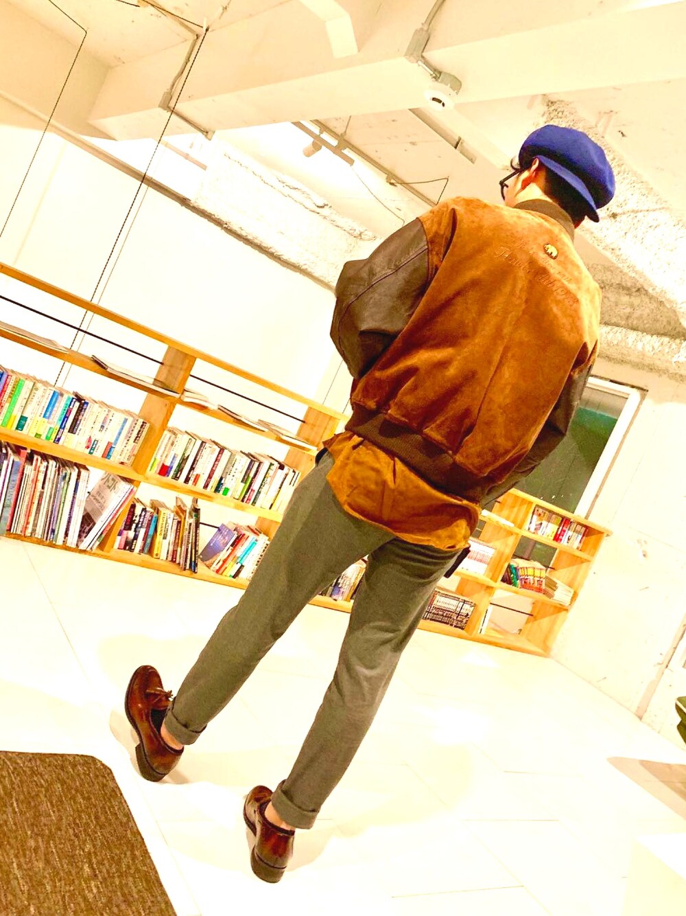 「休日スタイル」｜「KANGOLのアイテム（ハンチング/ベレー帽、ブルー系）」を使った、きょうのすけさん（メンズ・181cm）の冬コーディネートの1枚目の写真