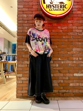 「HYSTERIC GLAMOUR（ヒステリックグラマー）のUSED加工デニム フレアスカート（デニムスカート、ブラック系）」を使った、hinataさん（レディース・162cm）の夏コーディネート