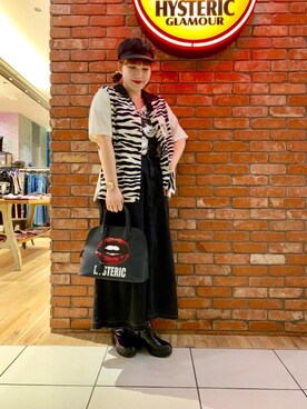 「HYSTERIC GLAMOUR（ヒステリックグラマー）のLIP TOPHANDLE バッグ（トートバッグ、ブラック系）」を使った、hinataさん（レディース・162cm）の夏コーディネート