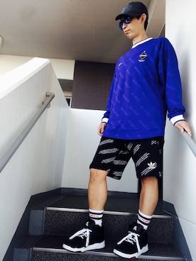 「F.C.Real Bristol（エフシーレアルブリストル）のアイテム（Tシャツ/カットソー、ブルー系）」を使った、maruさん（メンズ・167cm）の秋コーディネート
