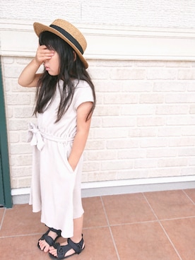 「petit main（プティマイン）のアイテム（ワンピース、ベージュ系）」を使った、R.さん（キッズ・120cm）の夏コーディネート