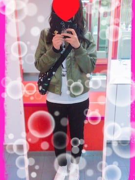 「SEVENDAYS=SUNDAY（セブンデイズサンデイ）のアイテム（MA-1）」を使った、NANAMIさん（レディース・157cm）の春コーディネート