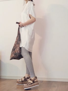 「無地党」｜「アイテム（アクセサリー）」を使った、nogmogさん（レディース・164cm）の春コーディネート