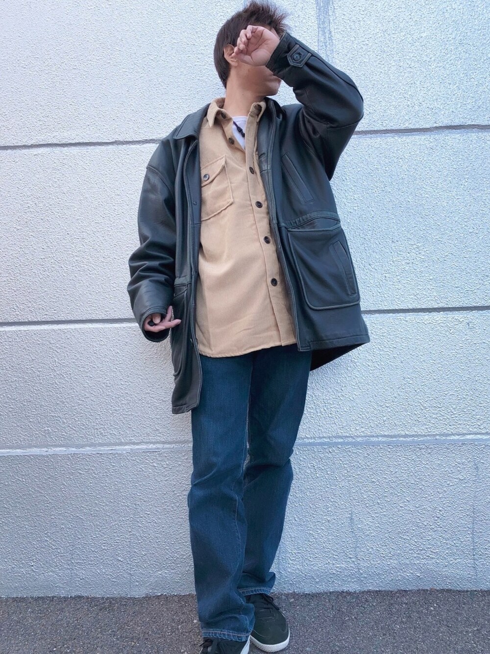 「年末WEAR感謝祭、お洒落さんとつながりたい、いいね、save、フォローお願いします🤑、大人カジュアル、デニムパンツ、コート、山口県、若作りサークル、冬コーデ、レザー」｜「UNOのアイテム（ジャケット/アウター、ブラック系）」を使った、しょう🐤🐦🐧しばらく休みますさん（メンズ・173cm）の冬コーディネートの1枚目の写真