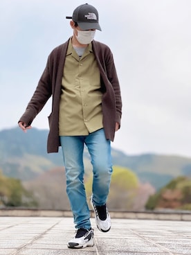 「London Denim（ロンドンデニム）のアイテム」を使った、しょう🐤🐦🐧しばらく休みますさん（メンズ・173cm）の春コーディネート