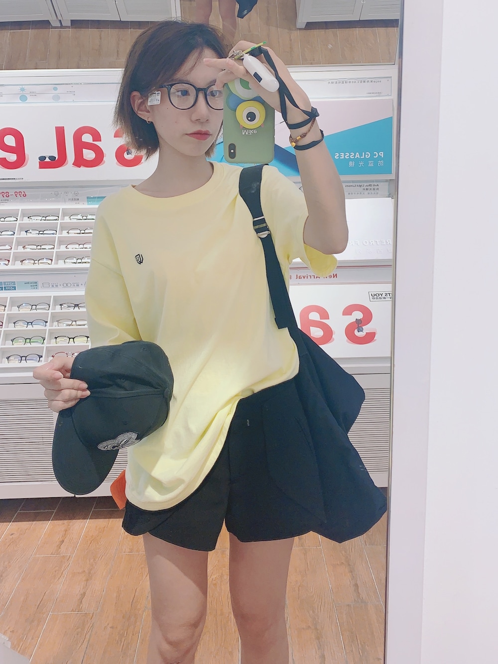 「McQのアイテム（キャップ、ブラック系）」を使った、irisさん（レディース・166cm）の夏コーディネートの1枚目の写真
