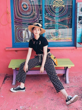 「CONVERSE ADDICT（コンバースアディクト）のアイテム（シューズ）」を使った、中田クルミさん（レディース・168cm）の春コーディネート
