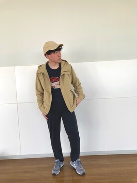 「URBAN RESEARCH Sonny Label（アーバンリサーチサニーレーベル）のアイテム（マウンテンパーカー）」を使った、Sumitoさん（メンズ・175cm）の春コーディネート