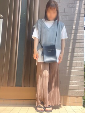 サンダルを使った ランダムプリーツドローストリングパンツ の人気ファッションコーディネート Wear