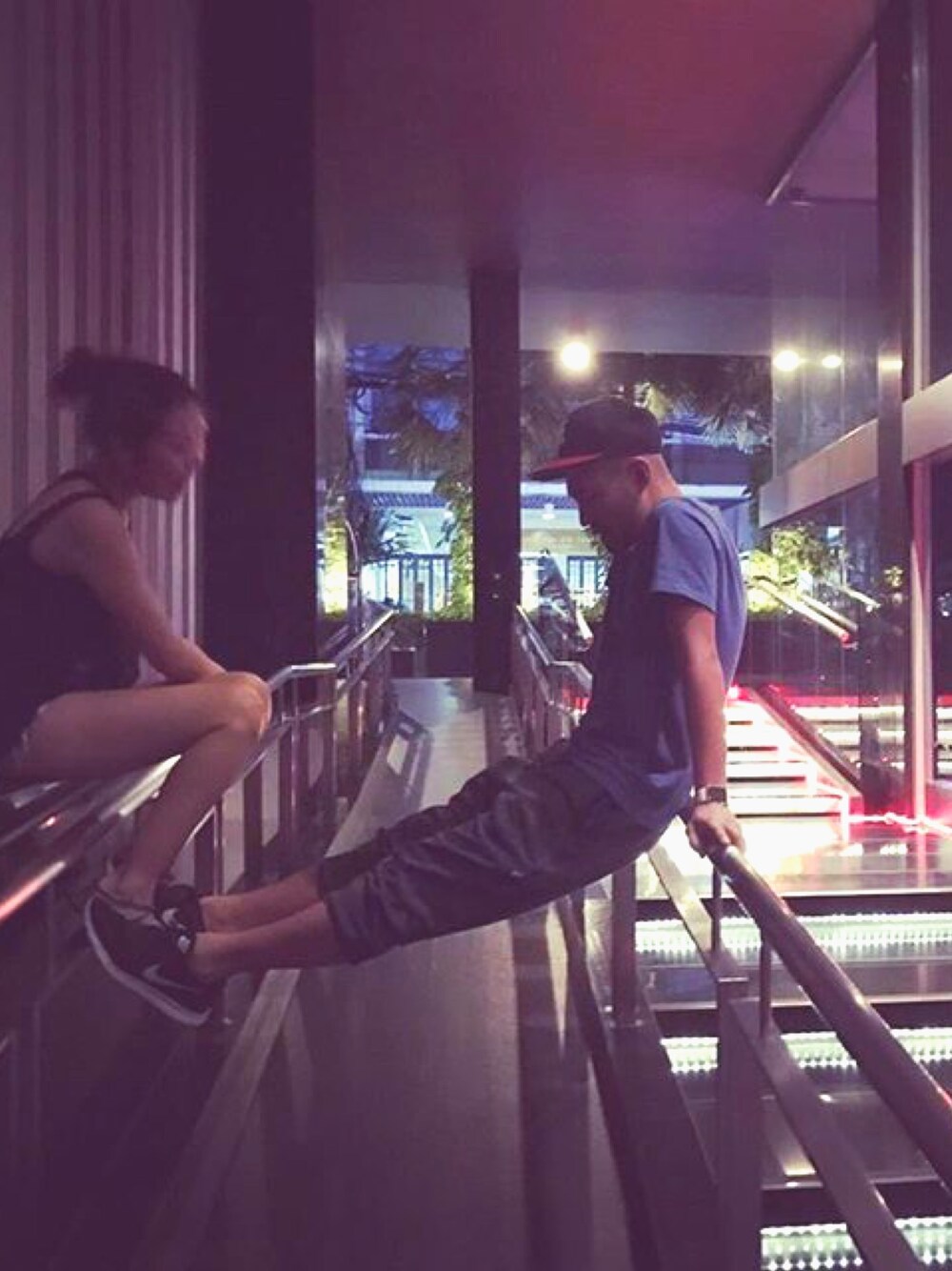 「men、summer、vacation mode、STYLE」｜「NEW BALANCEのアイテム（キャップ、ブラック系）」を使った、jovisorさん（メンズ・172cm）の秋コーディネートの1枚目の写真