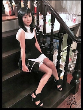 「CHROME HEARTS（クロムハーツ）のアイテム（バッグ）」を使った、Lily さん（レディース・157cm）の春コーディネート