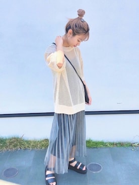 「JEANASIS（ジーナシス）のシアーシャイニープリーツスカート/876109（スカート）」を使った、minoriさん（レディース・156cm・20代）の春コーディネート