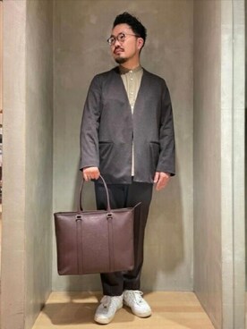 「TAKEO KIKUCHI（タケオキクチ）のアイテム（ノーカラージャケット）」を使った、TAKEO KIKUCHIさん（メンズ・173cm）の秋コーディネート
