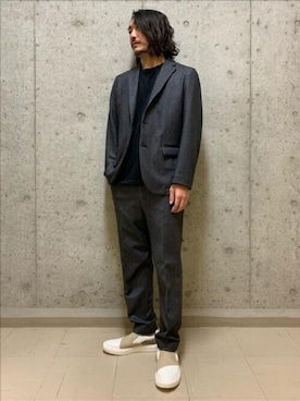 「TAKEO KIKUCHI（タケオキクチ）のアイテム（スーツジャケット）」を使った、TAKEO KIKUCHIさん（メンズ・171cm）の秋コーディネート