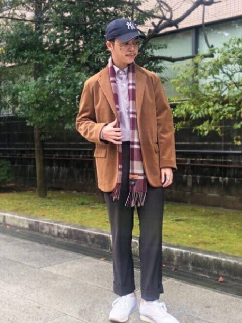 TAKEO KIKUCHITAKEO KIKUCHIさんのスーツジャケットを使った