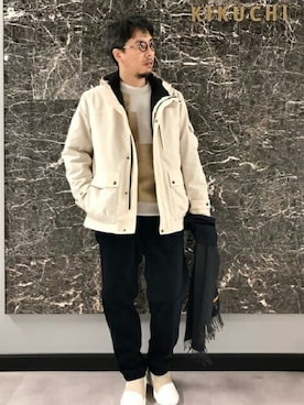 「カシミヤマフラー」｜「アイテム（ダウンジャケット/コート）」を使った、TAKEO KIKUCHIさん（メンズ・171cm）の秋コーディネート
