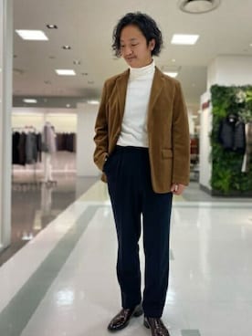 「TAKEO KIKUCHI（タケオキクチ）のアイテム（スーツジャケット）」を使った、TAKEO KIKUCHIさん（メンズ・173cm）の秋コーディネート