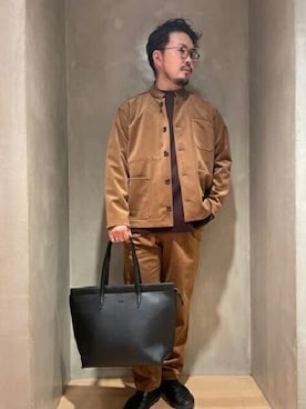 「TAKEO KIKUCHI（タケオキクチ）のアイテム（スーツパンツ）」を使った、TAKEO KIKUCHIさん（メンズ・173cm）の秋コーディネート