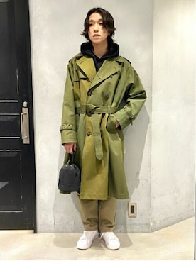 「TAKEO KIKUCHI（タケオキクチ）のアイテム（トレンチコート）」を使った、TAKEO KIKUCHIさん（メンズ・174cm）の冬コーディネート