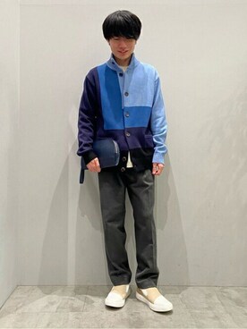 「アイテム（クラッチバッグ）」を使った、TAKEO KIKUCHIさん（メンズ・166cm）の冬コーディネート