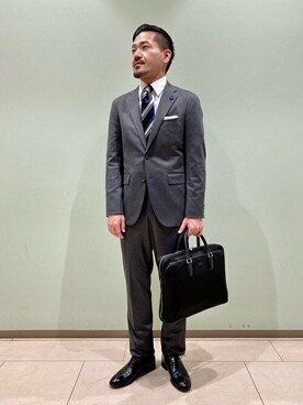 「TAKEO KIKUCHI（タケオキクチ）のアイテム（スーツセット）」を使った、TAKEO KIKUCHIさん（メンズ・175cm）の冬コーディネート