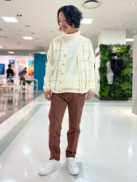 「TAKEO KIKUCHI（タケオキクチ）のアイテム（スウェット）」を使った、TAKEO KIKUCHIさん（メンズ・173cm）の冬コーディネート