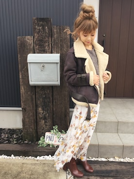 「レーススカート」｜「アイテム（ムートンコート）」を使った、清水夏姫さん（レディース・160cm）の秋コーディネート