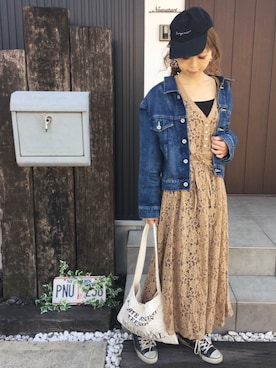 「OZOC（オゾック）のアイテム（キャップ）」を使った、清水夏姫さん（レディース・160cm）の春コーディネート