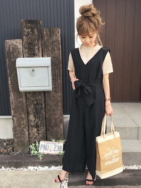「titivate（ティティベイト）のアイテム（サロペット/オーバーオール）」を使った、清水夏姫さん（レディース・160cm）の夏コーディネート