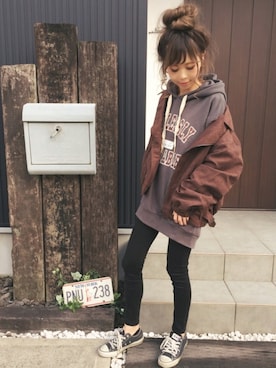 「ZIP FIVE（ジップファイブ）のアイテム（ライダースジャケット）」を使った、清水夏姫さん（レディース・160cm）の秋コーディネート