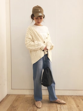 「OZOC（オゾック）のアイテム（キャップ）」を使った、清水夏姫さん（レディース・160cm）の冬コーディネート