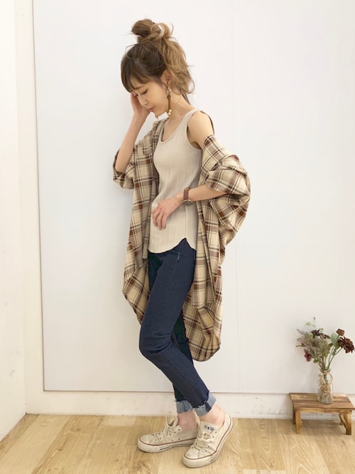 清水夏姫さんのコーディネート