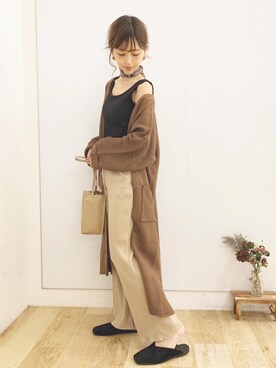 「OZOC（オゾック）のアイテム（タンクトップ）」を使った、清水夏姫さん（レディース・160cm）の秋コーディネート