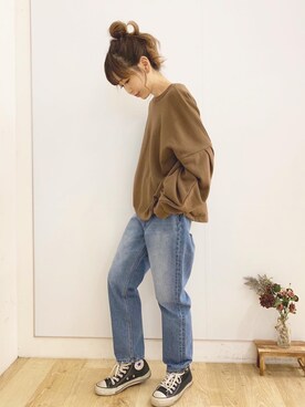 「OZOC（オゾック）のアイテム（スウェット）」を使った、清水夏姫さん（レディース・160cm）の秋コーディネート