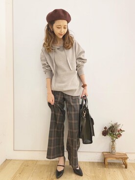 「OZOC（オゾック）のアイテム（パンプス）」を使った、清水夏姫さん（レディース・160cm）の秋コーディネート