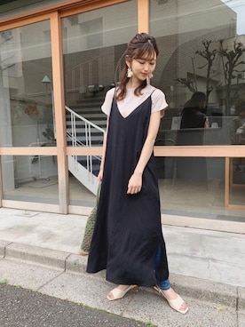 「OZOC（オゾック）のアイテム（デニムパンツ）」を使った、清水夏姫さん（レディース・160cm）の春コーディネート