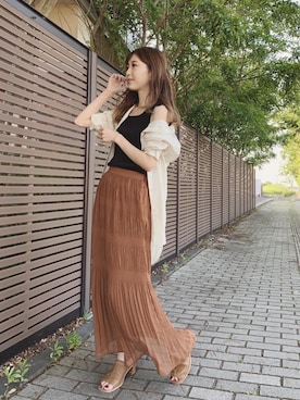「OZOC（オゾック）のアイテム（タンクトップ）」を使った、清水夏姫さん（レディース・160cm）の夏コーディネート