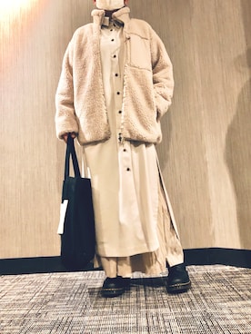 「Dr. Martens（ドクターマーチン）のDr.ﾏｰﾁﾝ　1460　8ホール（ブーツ）」を使った、mihairuさん（レディース・155cm）の冬コーディネート