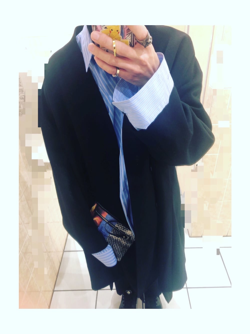 「ビッグシルエット、冬アウター、いいね、save、フォローお願いします🤑、ワイドパンツ、黒コーデ、LAD MUSICIAN、ANREALAGE、DRESSEDUNDRSSED、GUCCI」｜「DRESSEDUNDRESSEDのアイテム（シャツ/ブラウス、ブルー系）」を使った、masumasuuuuuuuuさん（メンズ・50cm）の冬コーディネートの1枚目の写真