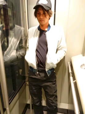 「アイテム（デニムジャケット、シルバー系）」を使った、haruharuさん（メンズ・165cm）の春コーディネート