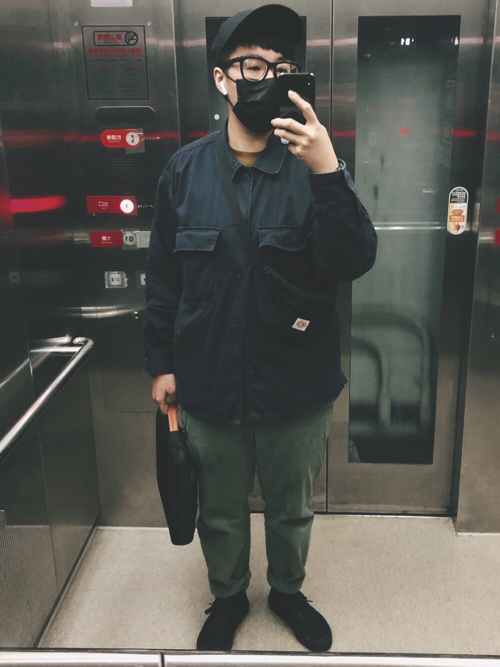 「NK3」｜「DANTONのアイテム（バッグ、ブラック系）」を使った、chris3133さん（キッズ・164cm）の冬コーディネートの1枚目の写真